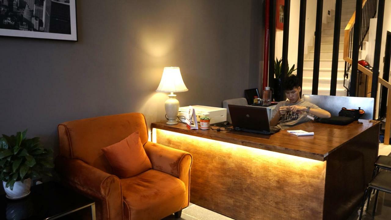 Oasis Hotel & Apartment Da Nang Exterior foto
