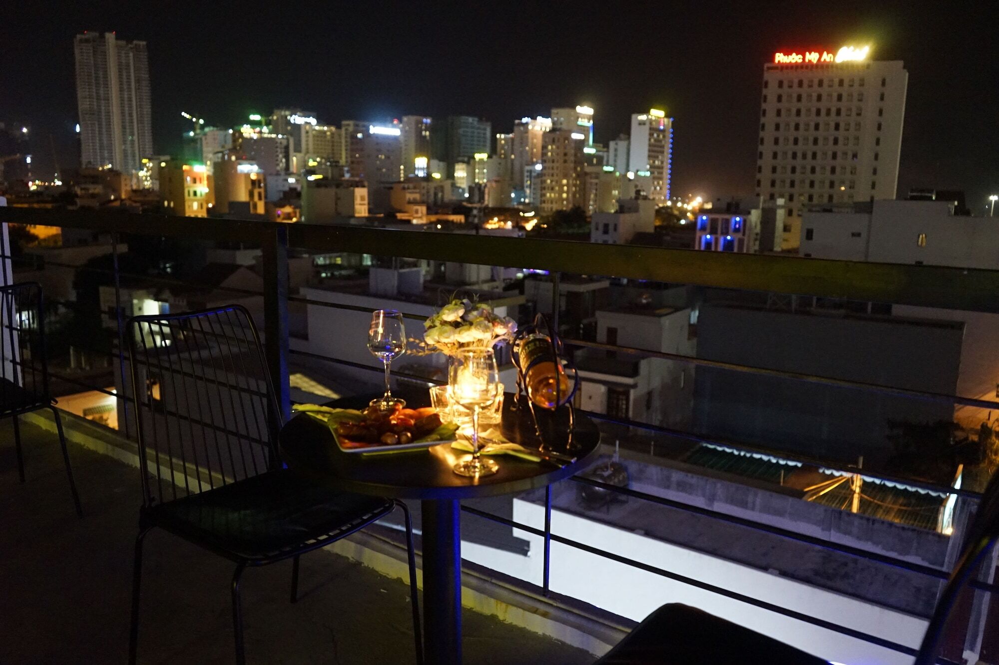 Oasis Hotel & Apartment Da Nang Exterior foto
