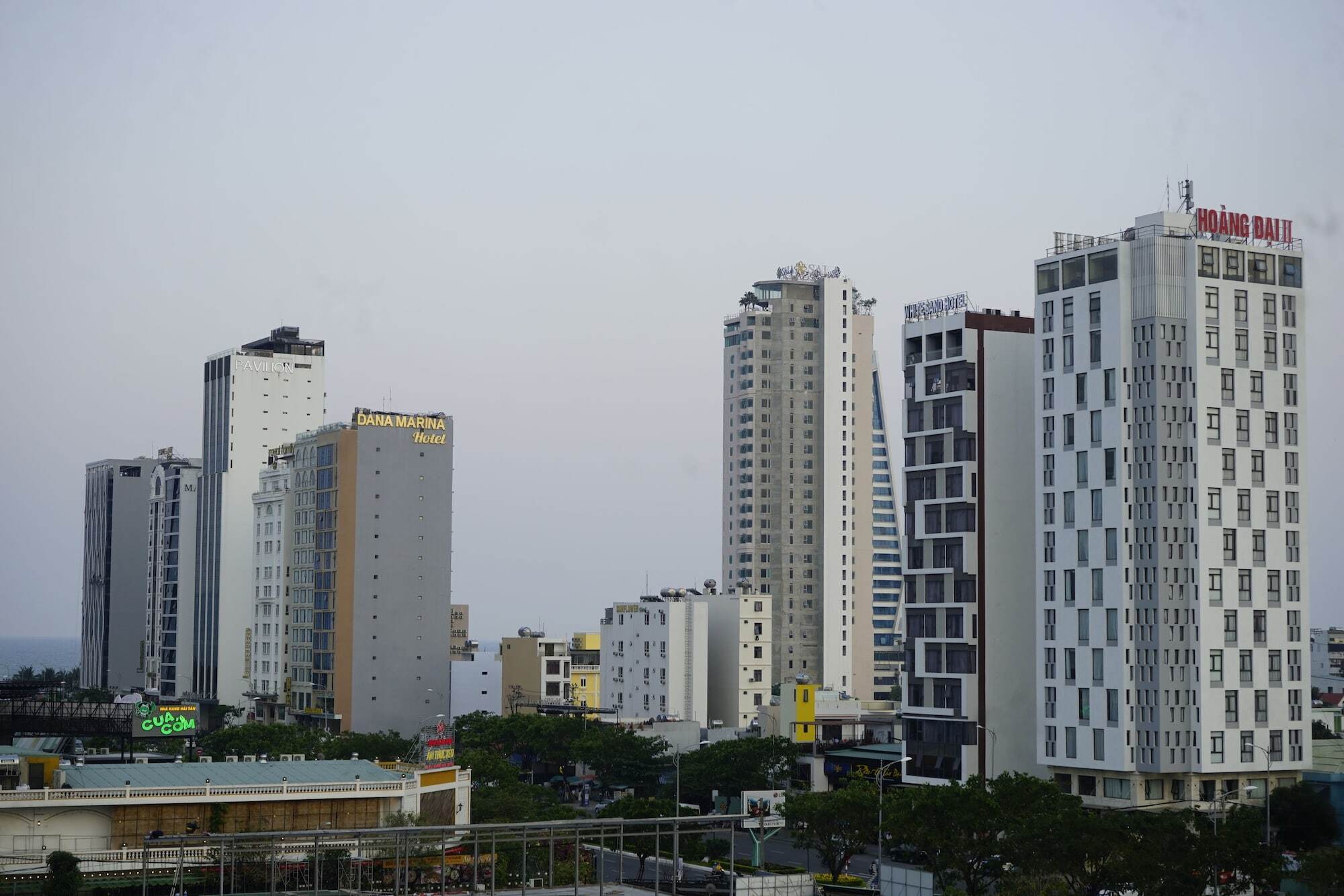 Oasis Hotel & Apartment Da Nang Exterior foto