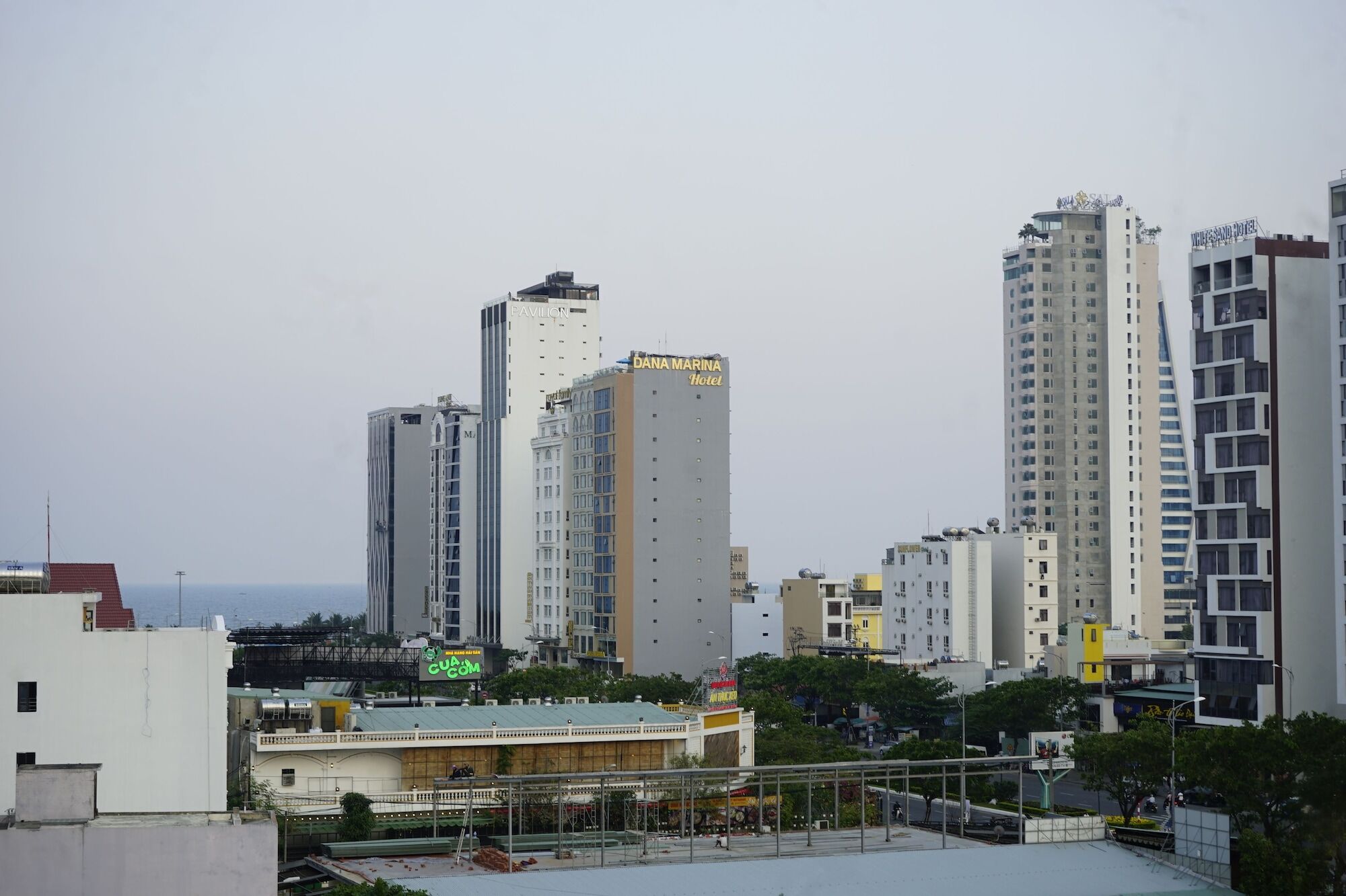Oasis Hotel & Apartment Da Nang Exterior foto